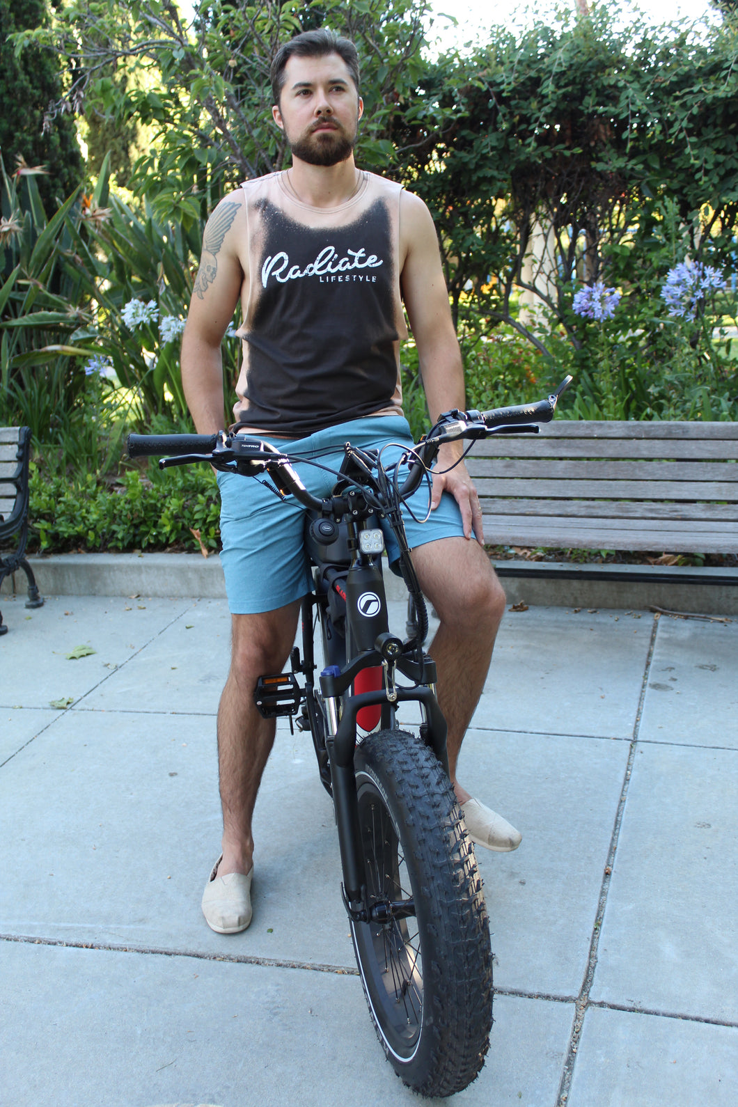 Men's Charcoal Cutoff